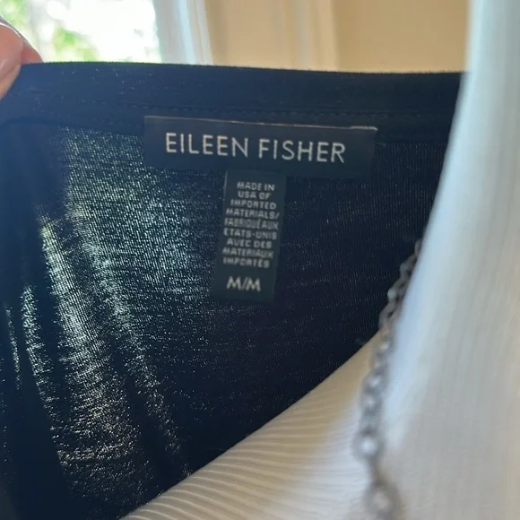 Eileen Fisher V-Neck SS Black Hi-lo Tunic Top, Medium, Like New - Picture 6 of 7